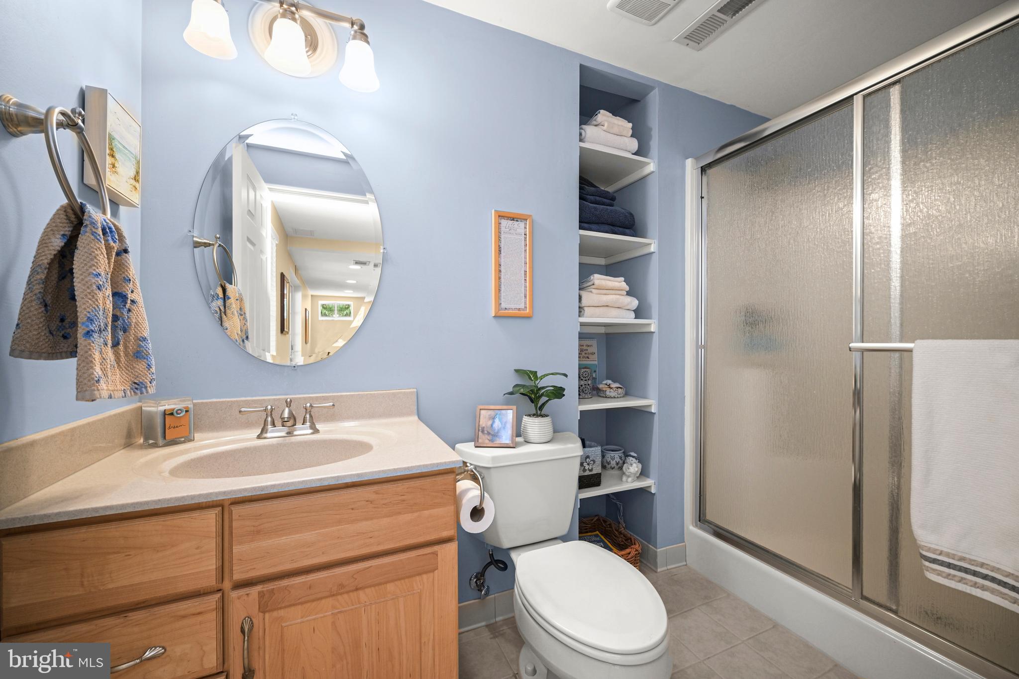 MCKENZIE MEADOWS - Residential