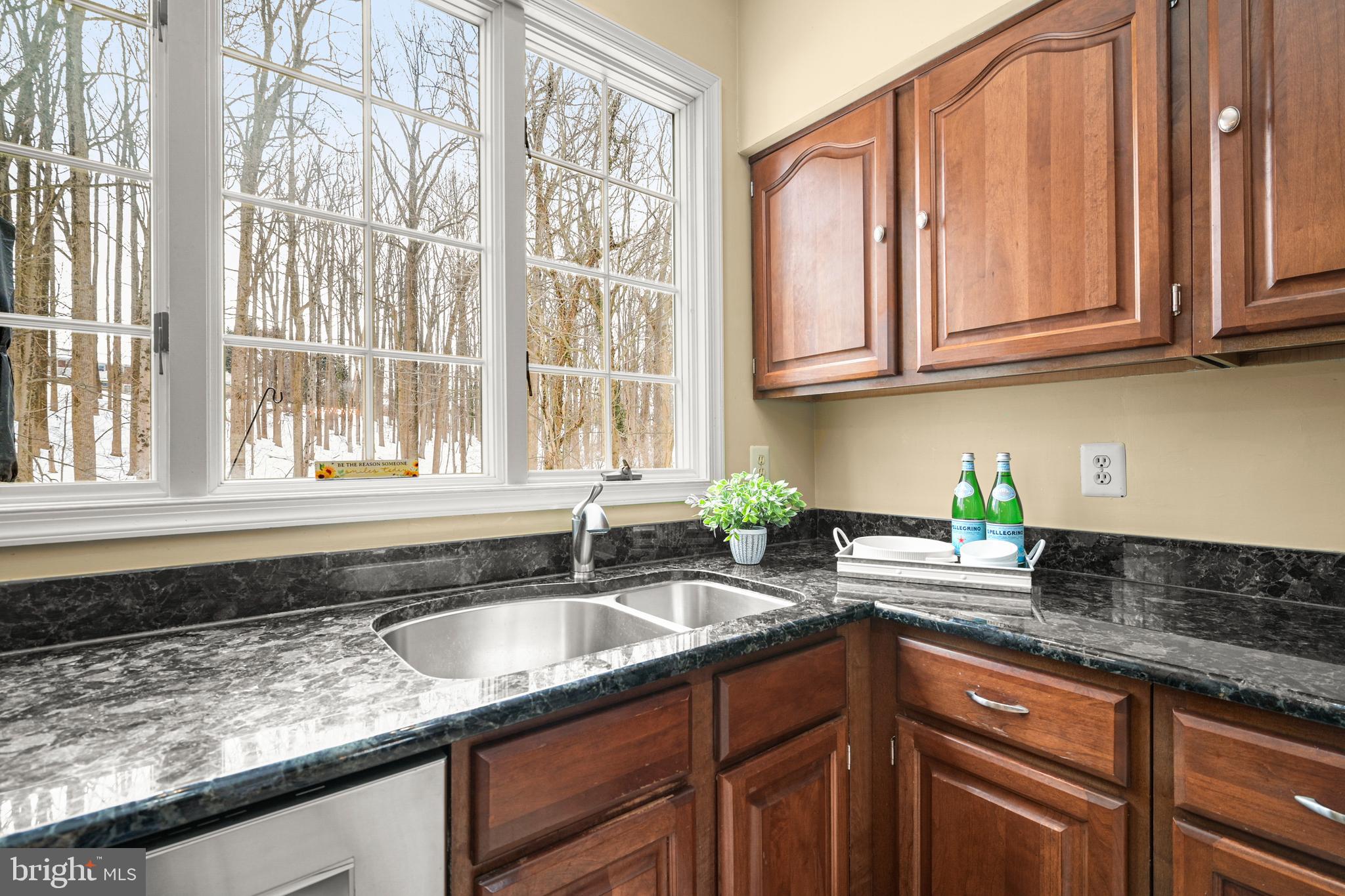 MCKENZIE MEADOWS - Residential