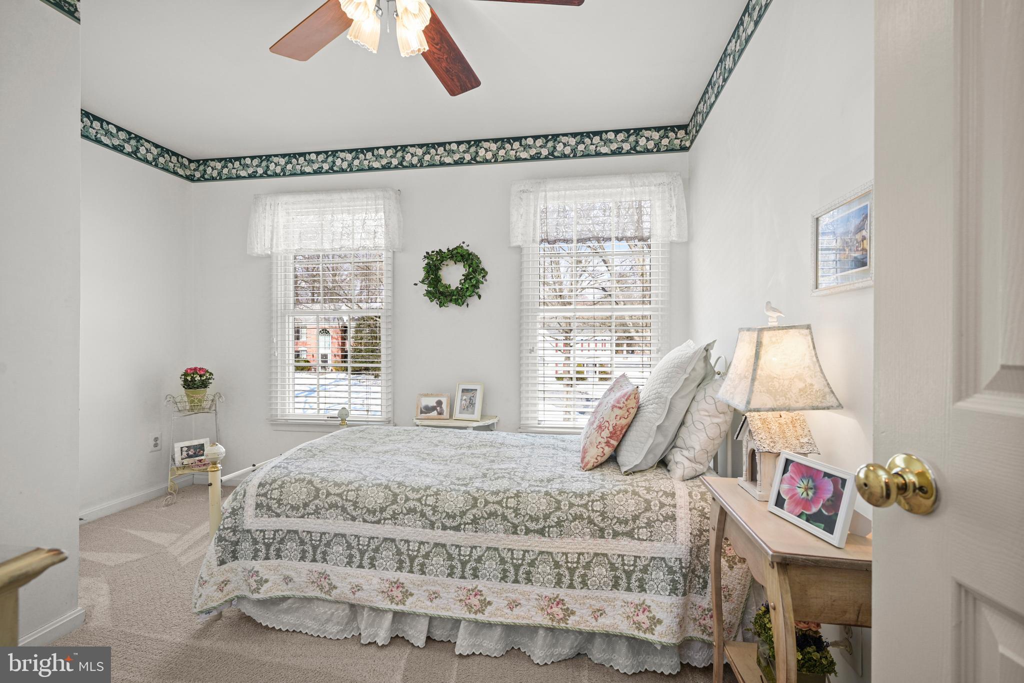 MCKENZIE MEADOWS - Residential