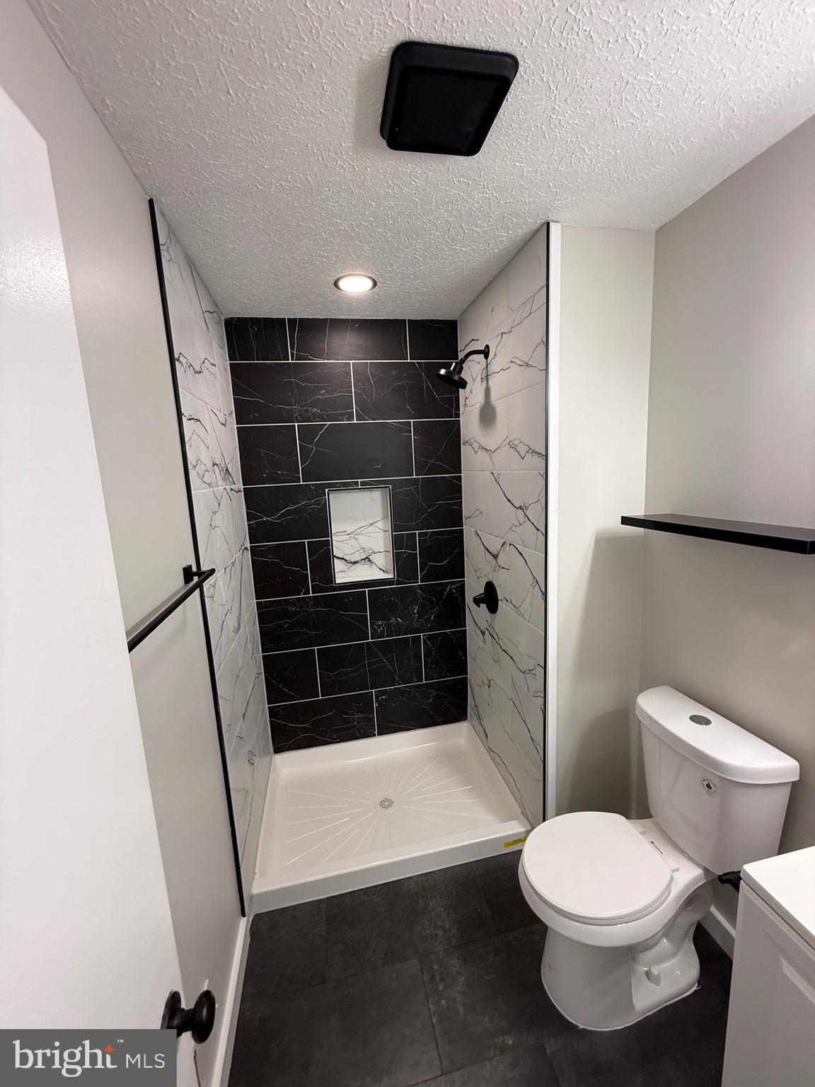 BONIWOOD - Residential Lease