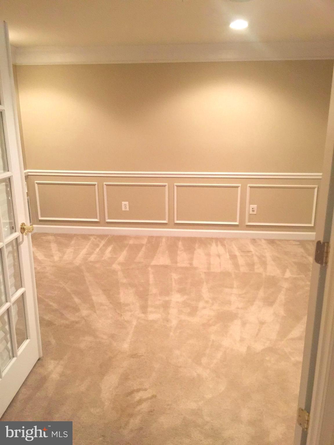 LAKELANDS - Residential Lease