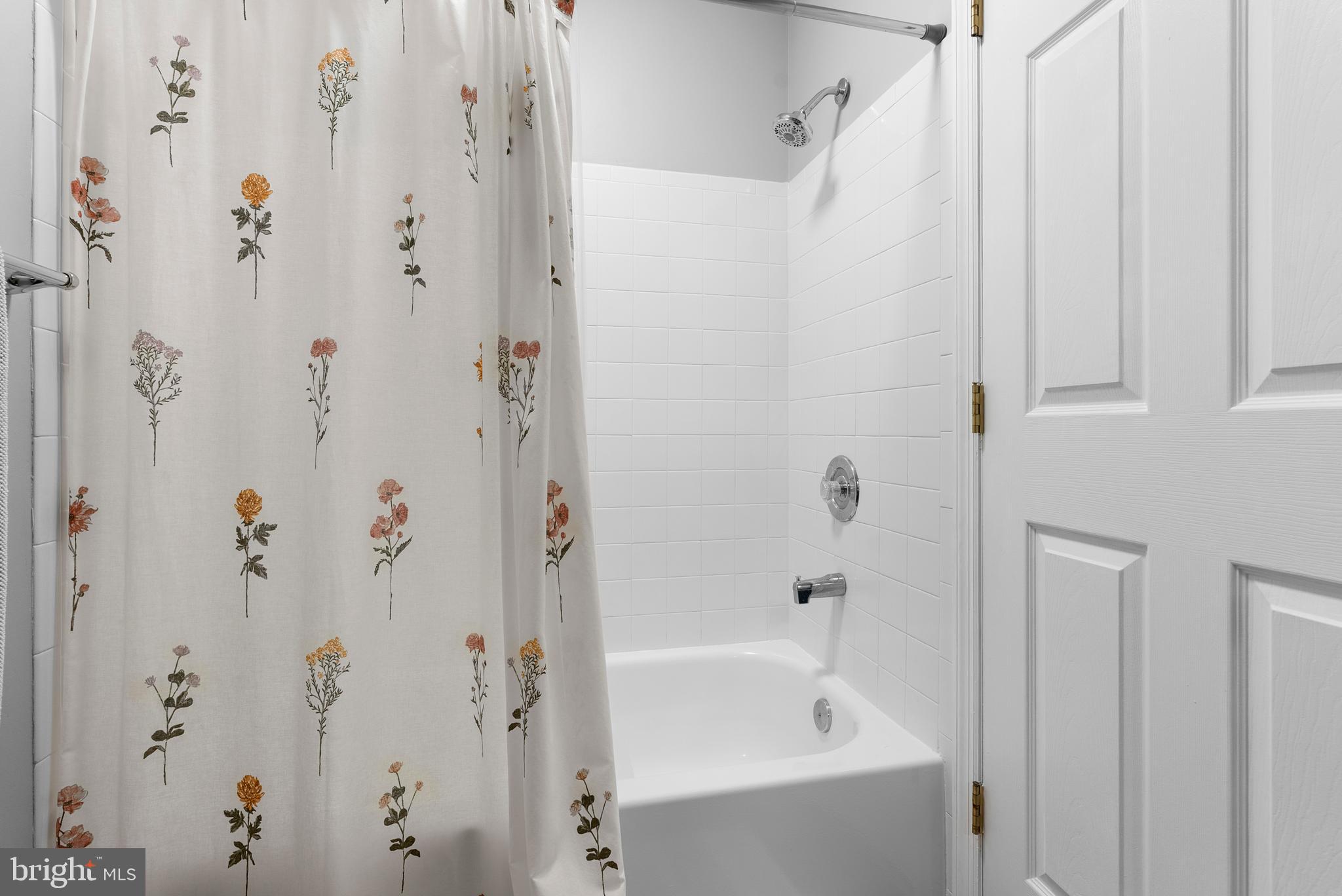 BRENTWOOD MANOR - Residential