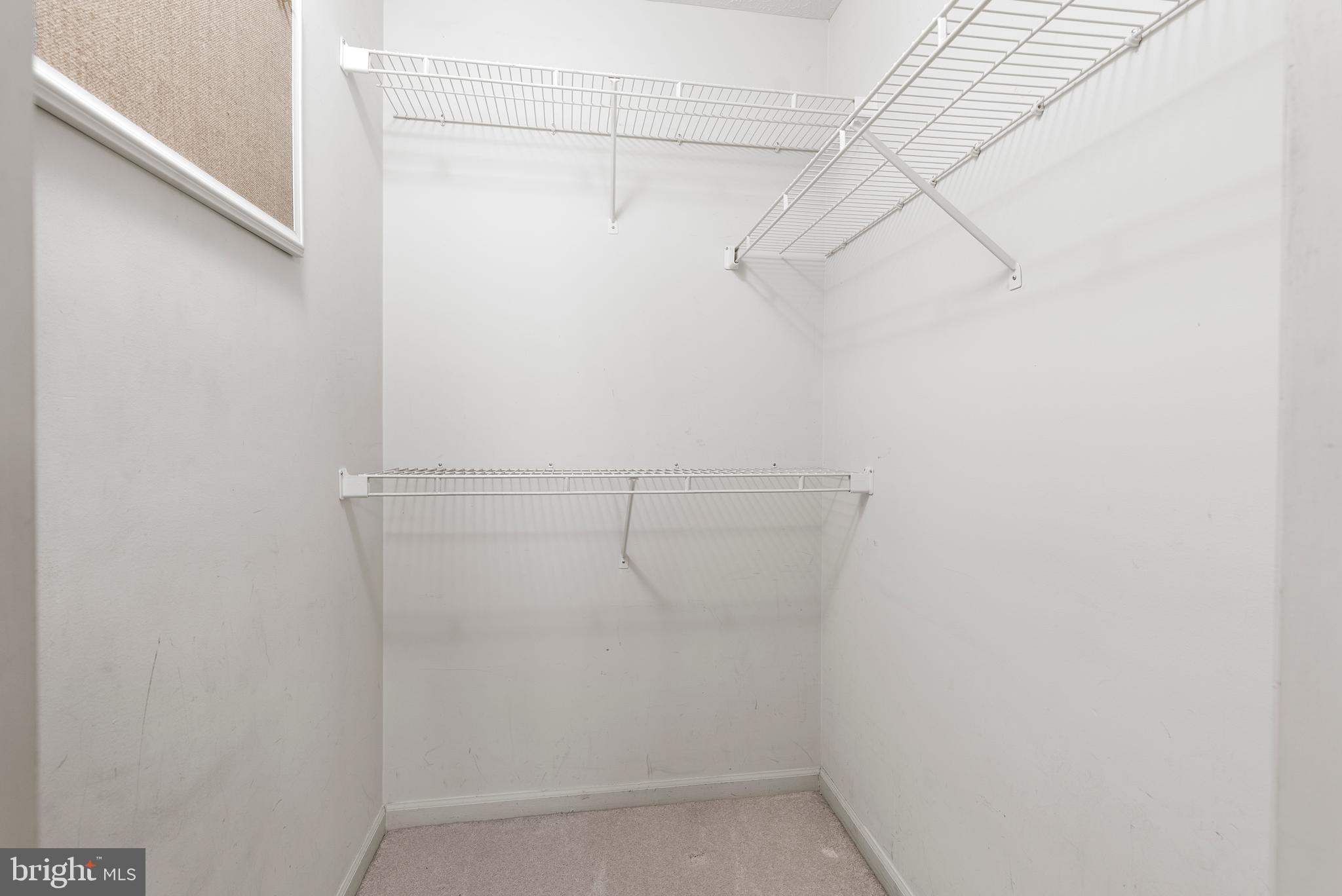 BRENTWOOD MANOR - Residential