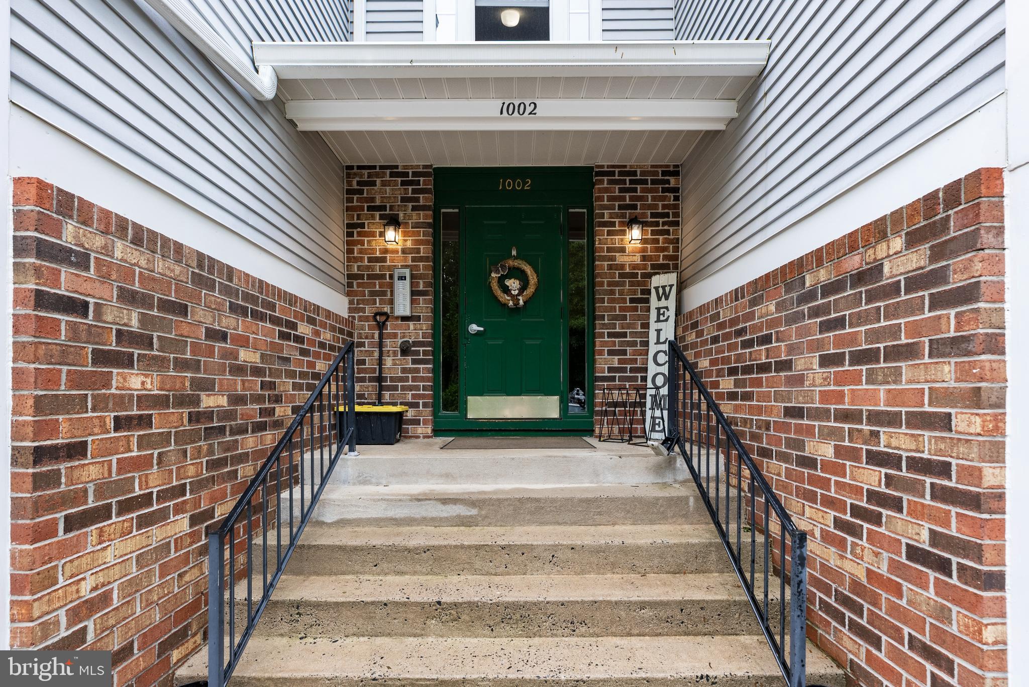 BRENTWOOD MANOR - Residential