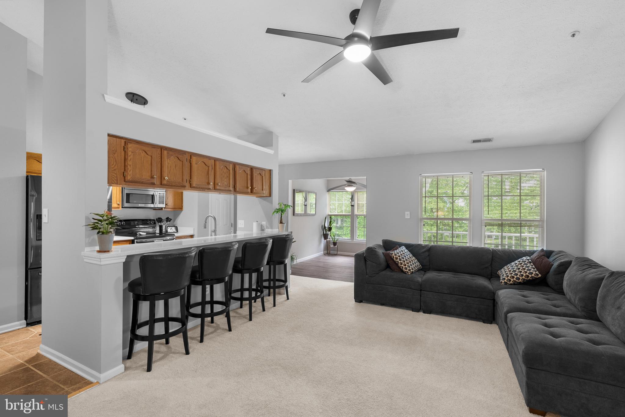 BRENTWOOD MANOR - Residential
