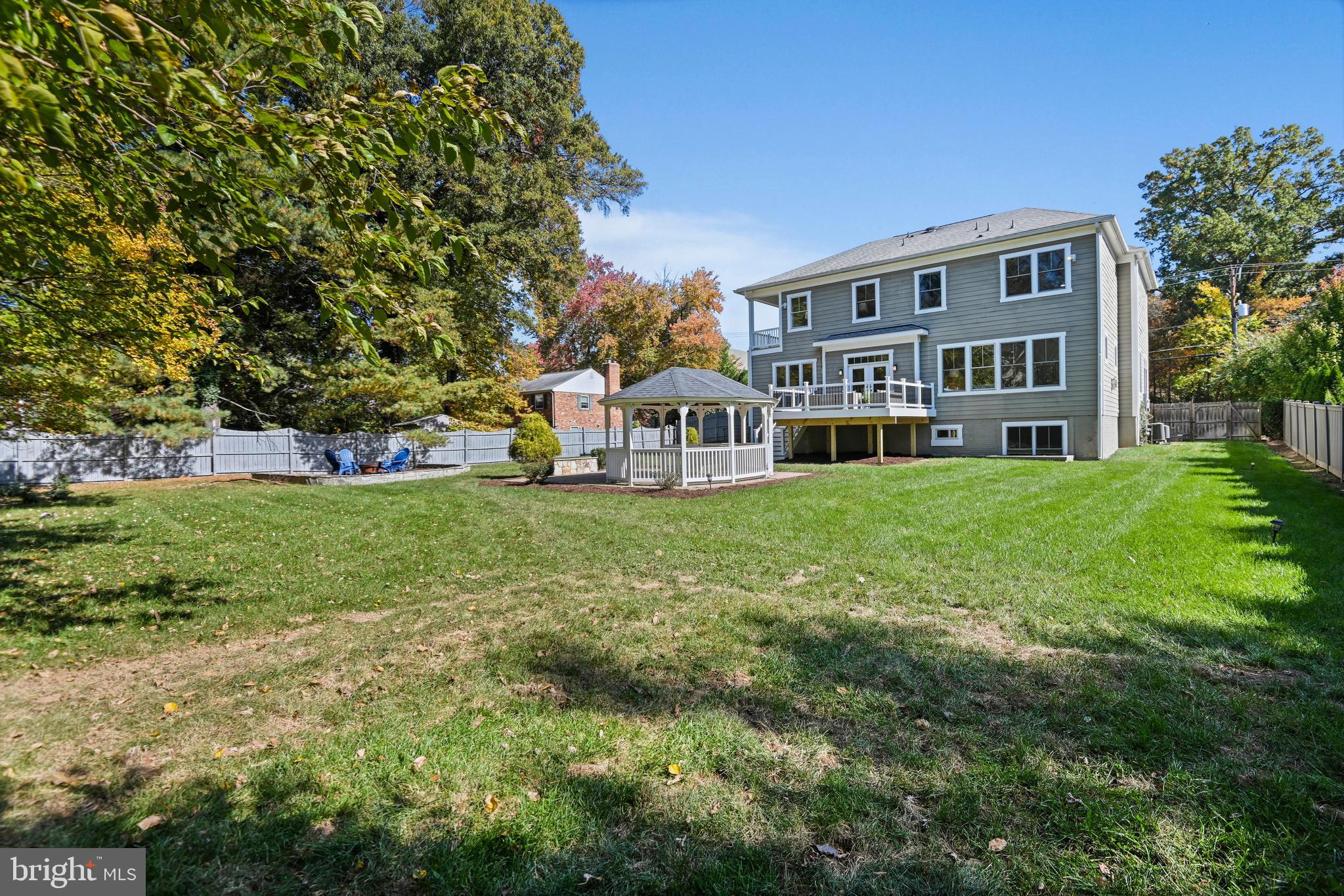 MAPLE VIEW - Residential