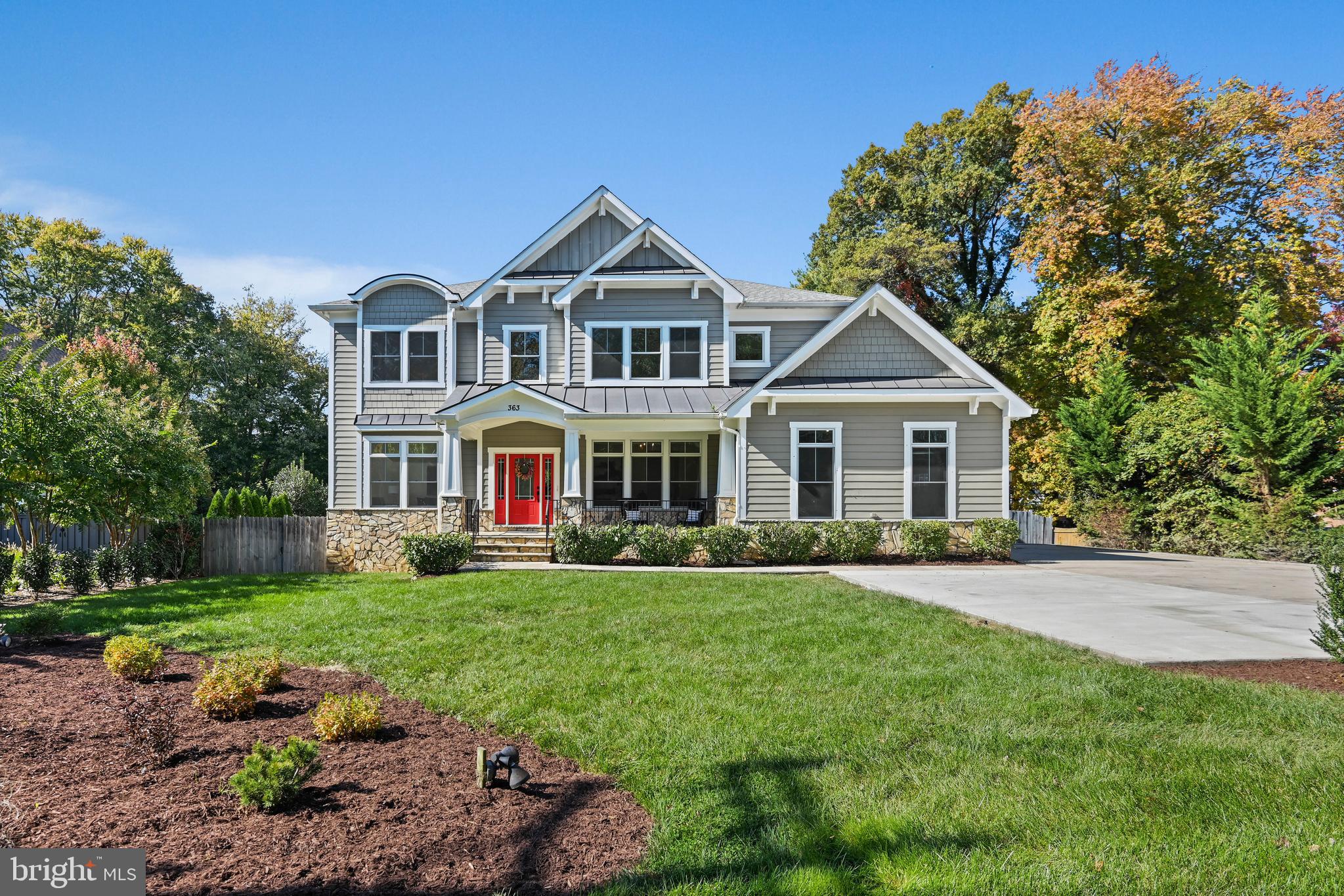 MAPLE VIEW - Residential