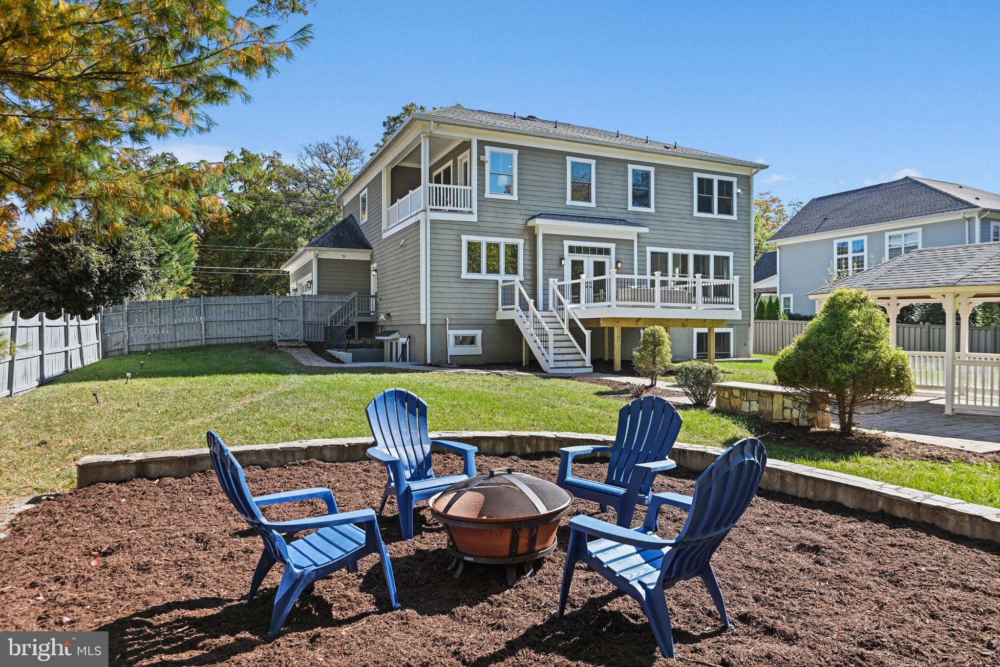 MAPLE VIEW - Residential