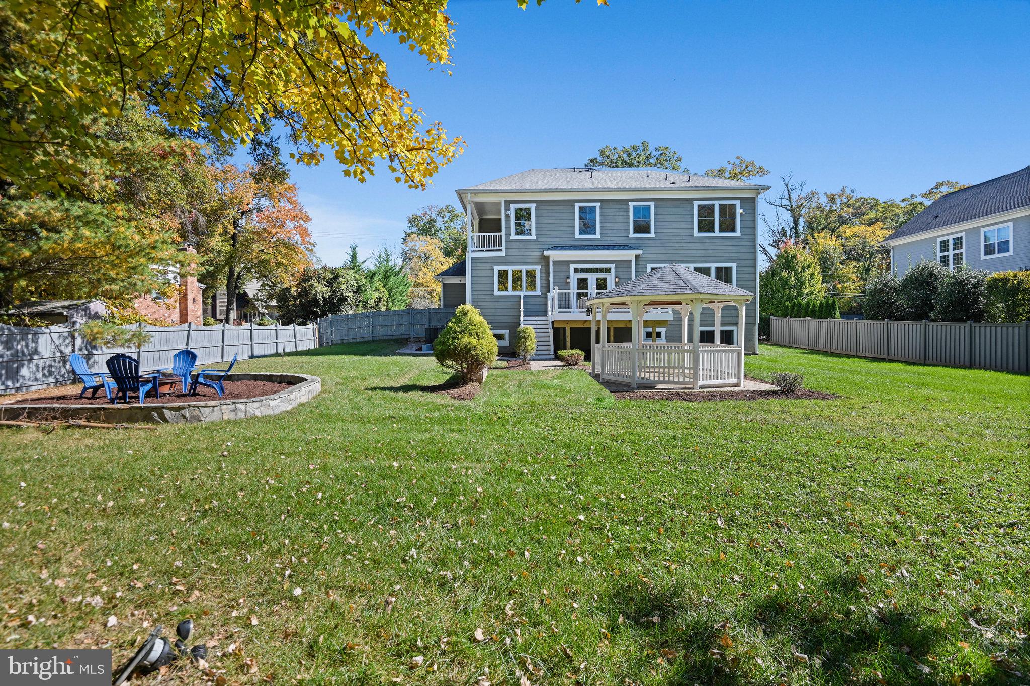 MAPLE VIEW - Residential