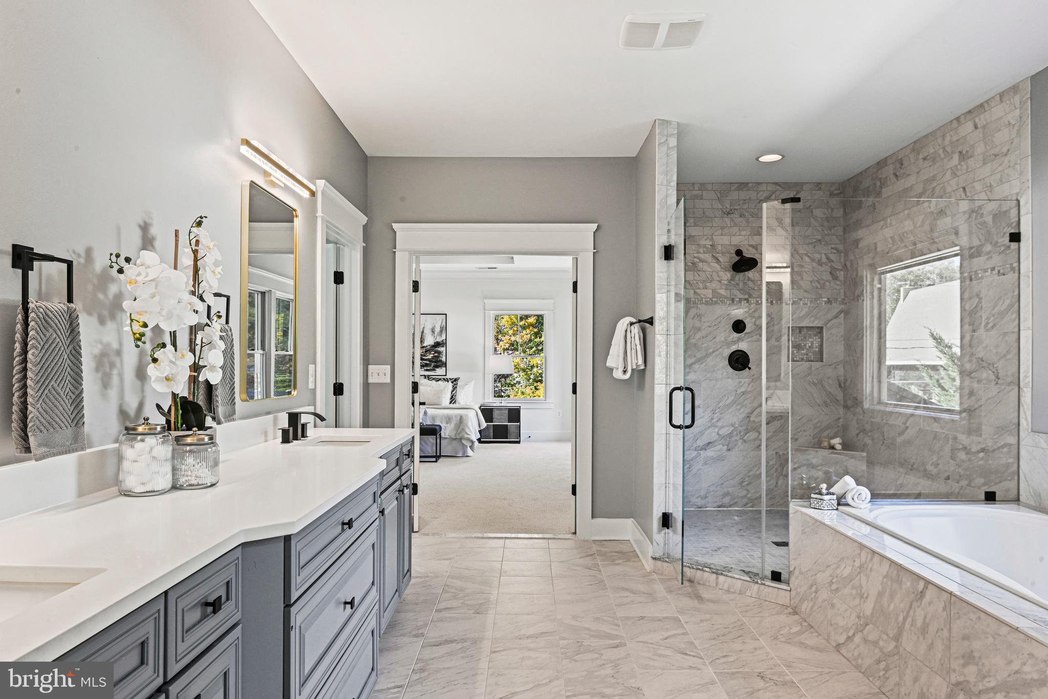 MAPLE VIEW - Residential