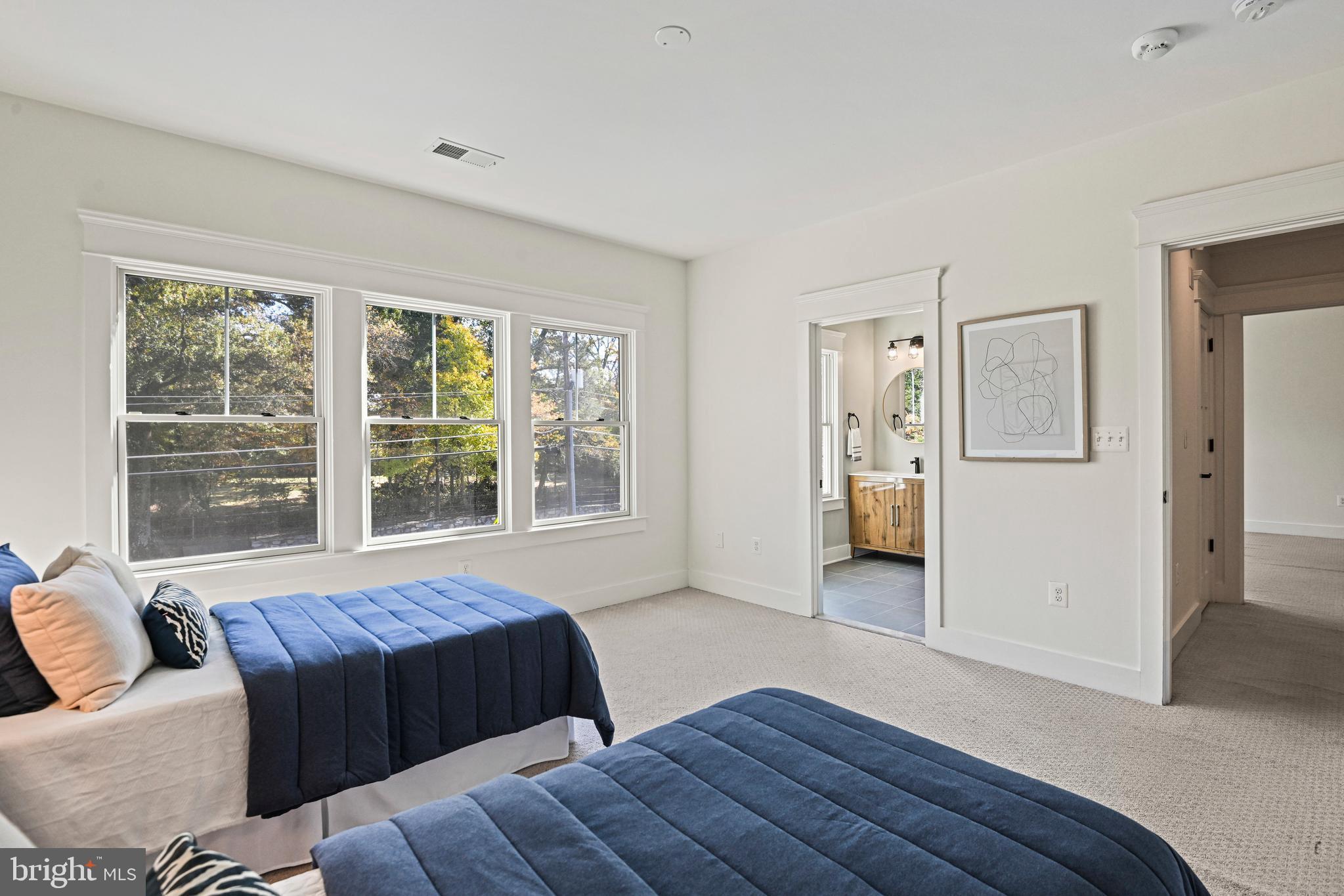 MAPLE VIEW - Residential