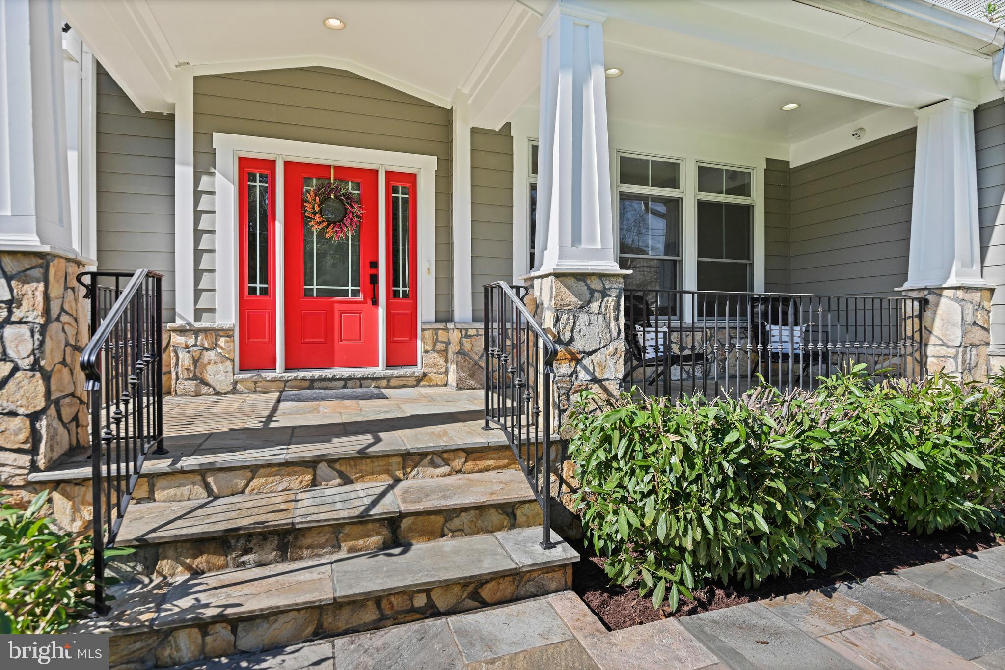 MAPLE VIEW - Residential