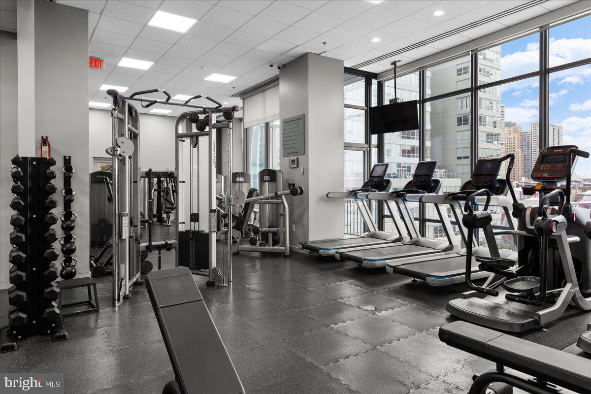 RITTENHOUSE SQUARE - Residential Lease