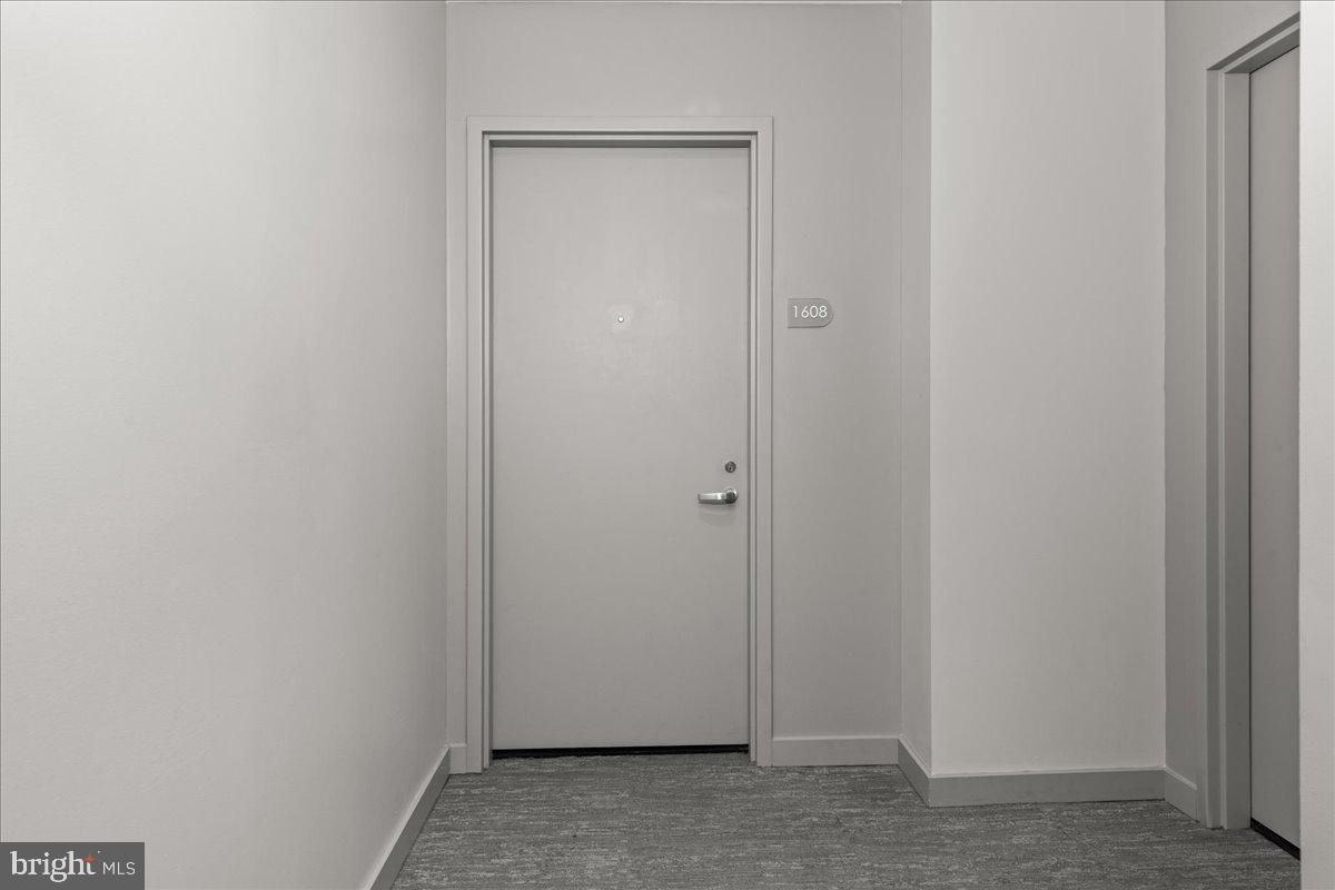 RITTENHOUSE SQUARE - Residential Lease