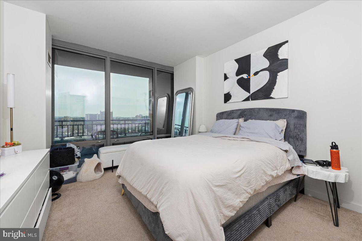 RITTENHOUSE SQUARE - Residential Lease