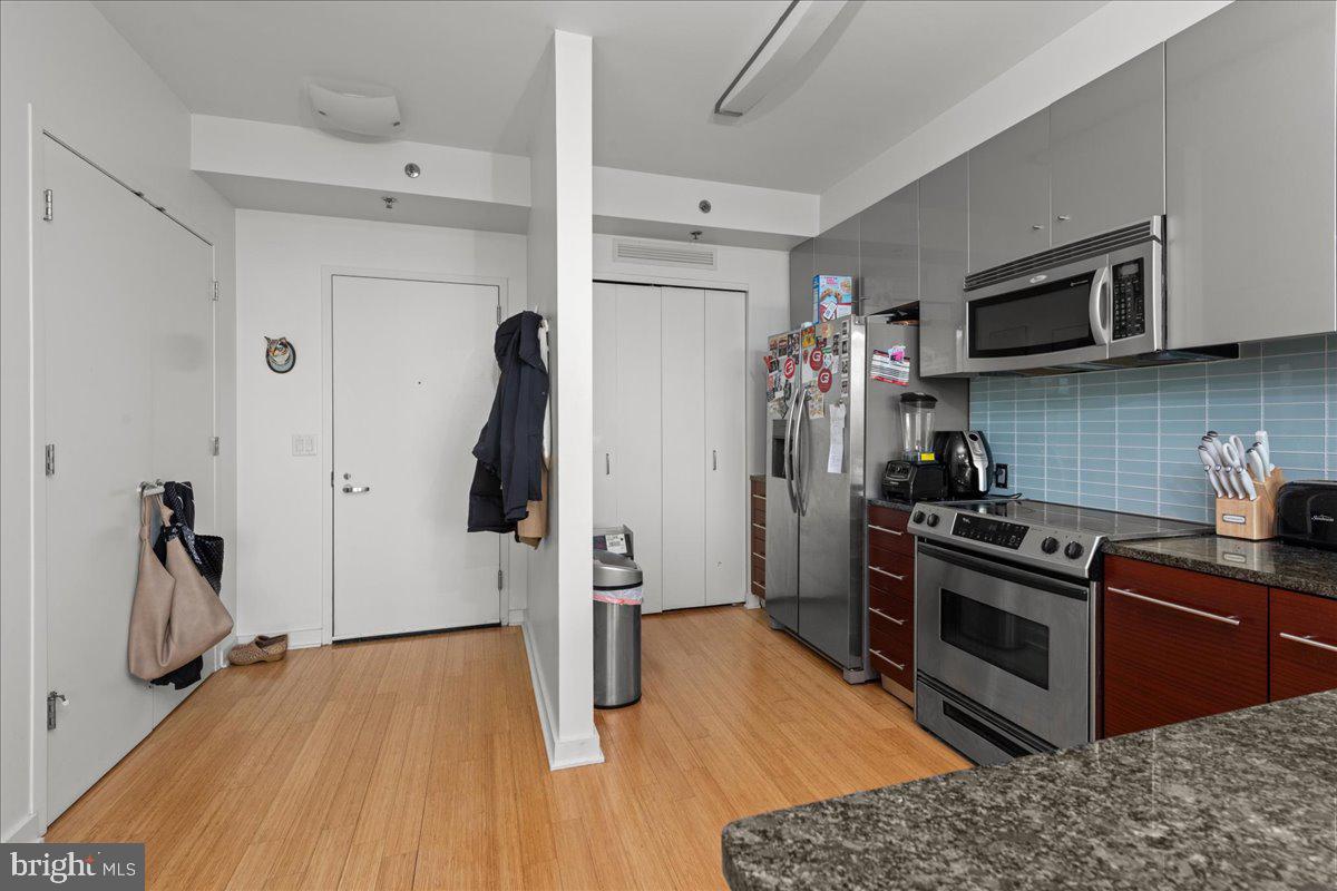 RITTENHOUSE SQUARE - Residential Lease