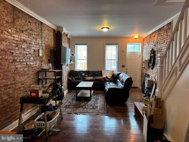 1929 HOFFMAN STREET