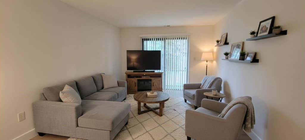 Photo of 1614 Silver Court, HAMILTON, NJ 08690 (MLS # NJME2075030)