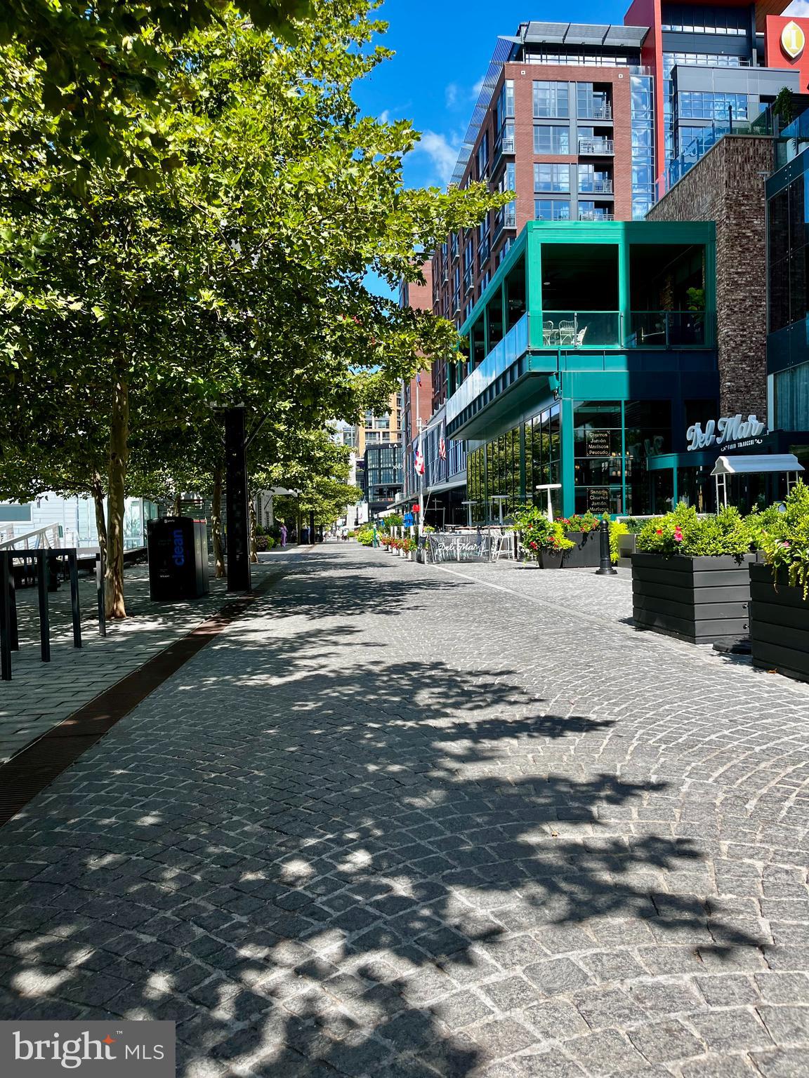 SOUTHWEST WATERFRONT - Residential