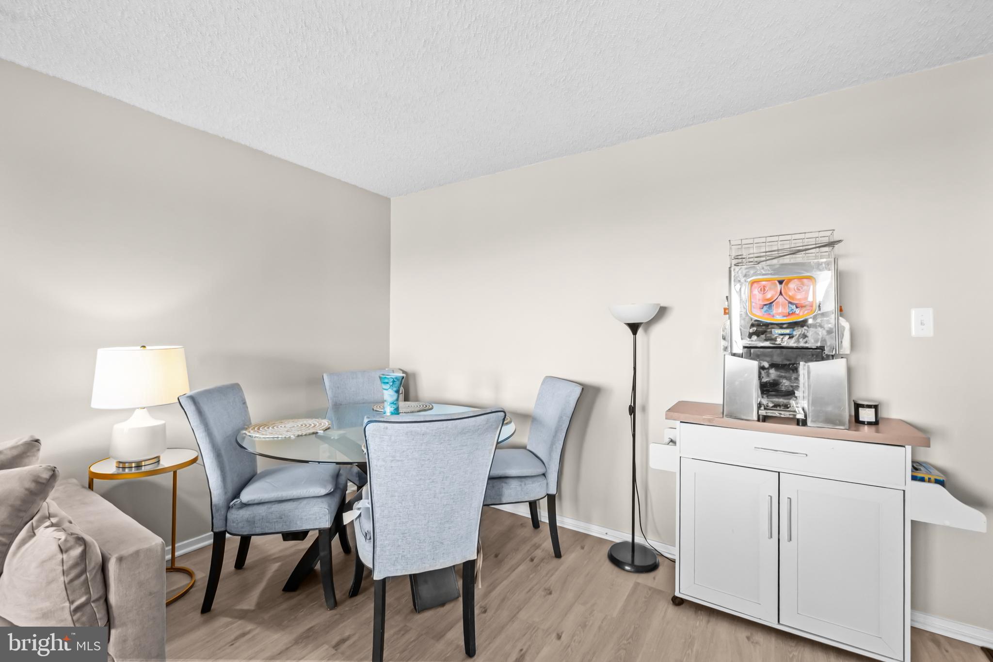 IDYLWOOD TOWERS CONDO - Residential