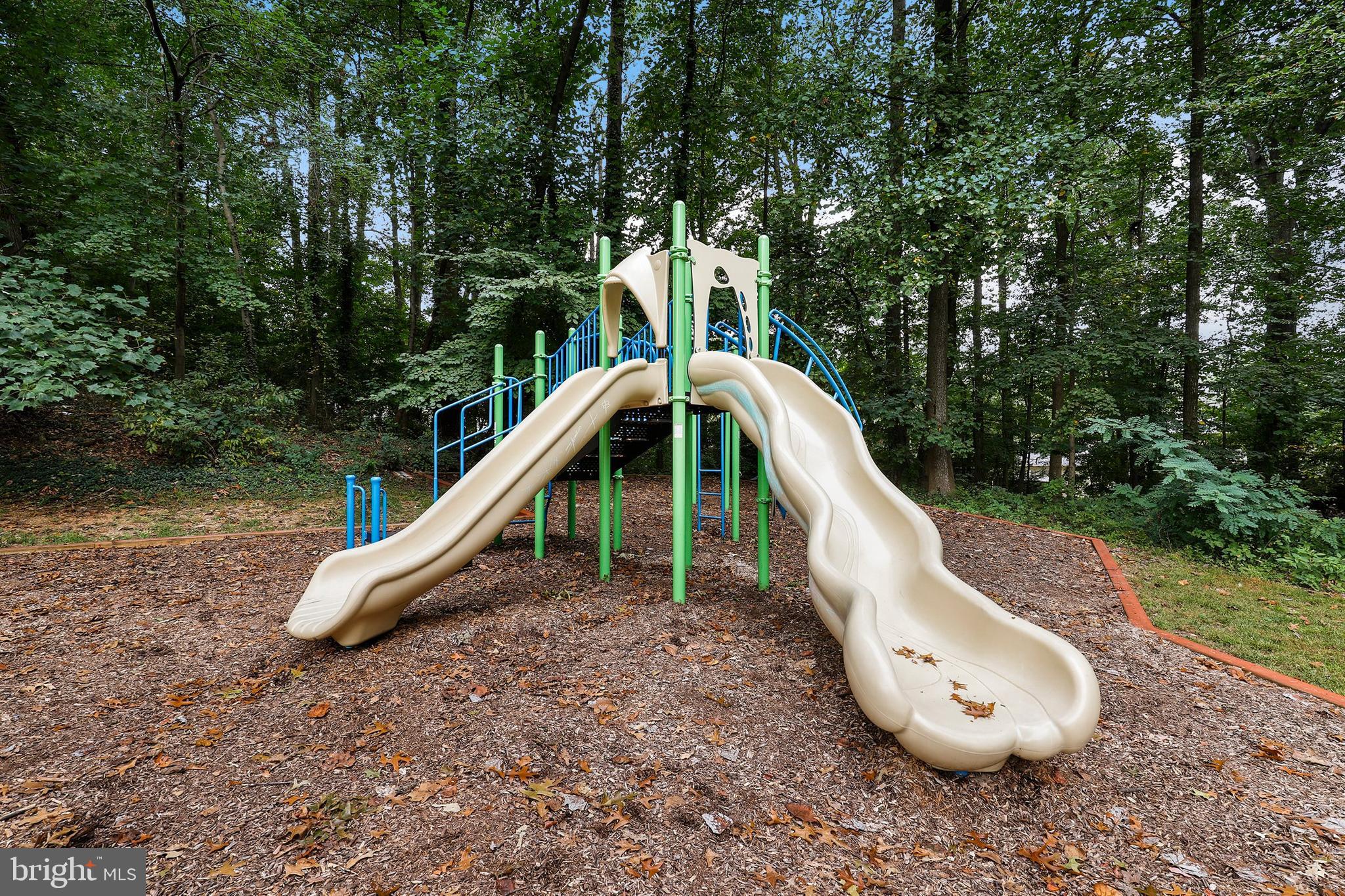 IDYLWOOD TOWERS CONDO - Residential