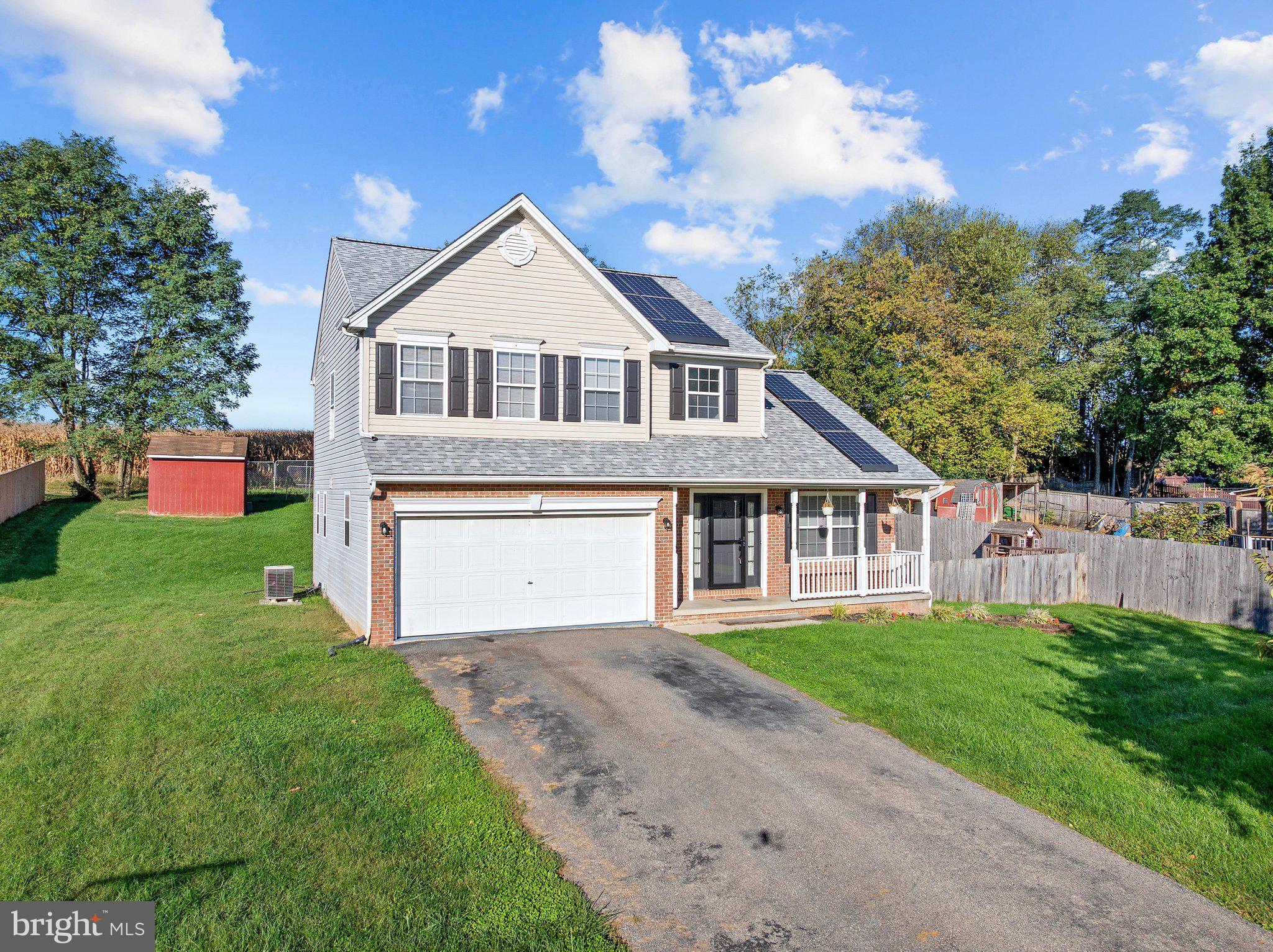 6 THOMPSON COURT