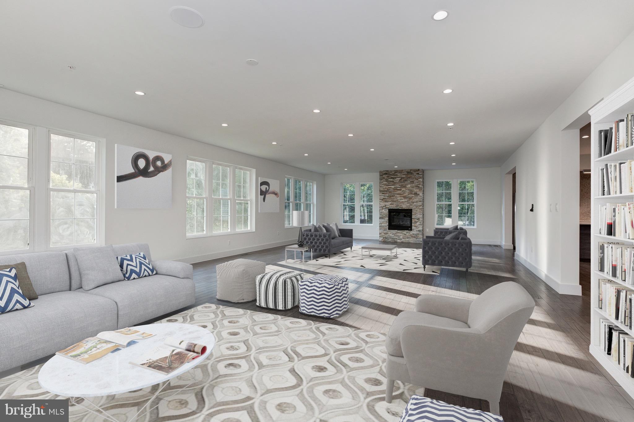 REGENCY ESTATES - Residential