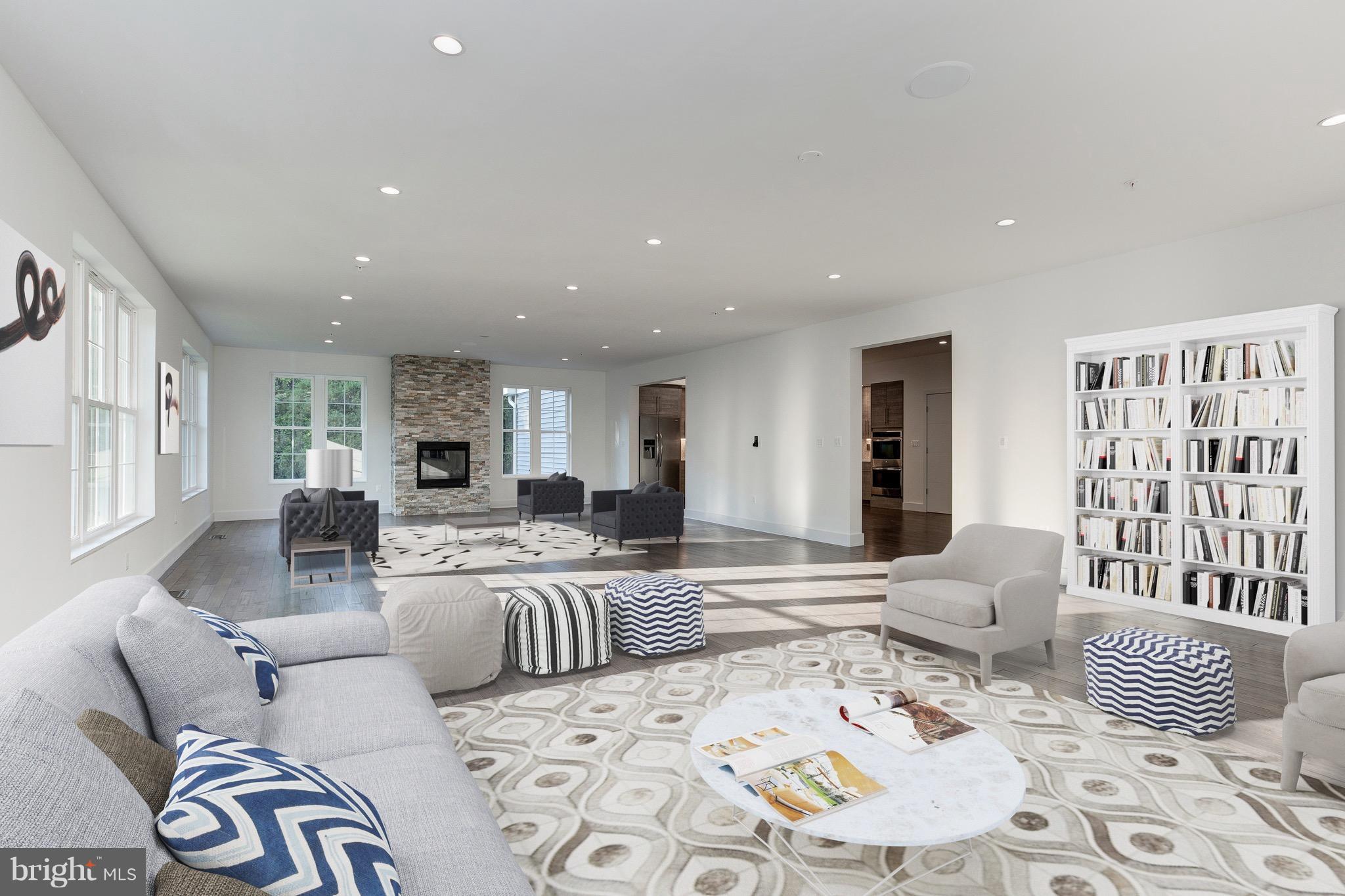 REGENCY ESTATES - Residential