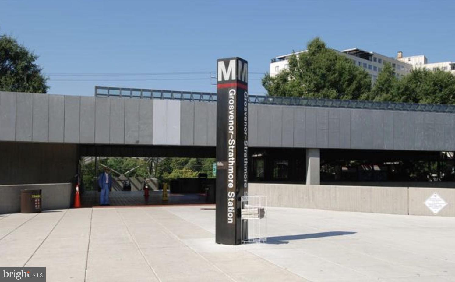 PARKSIDE CONDOMINIUMS - Residential