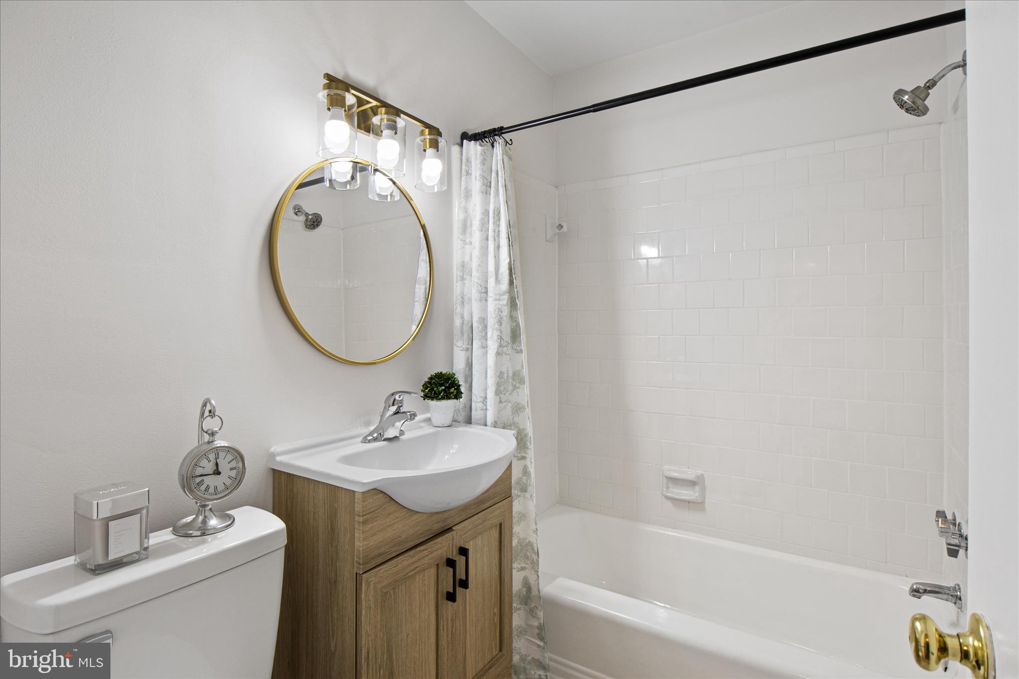 PARKSIDE CONDOMINIUMS - Residential