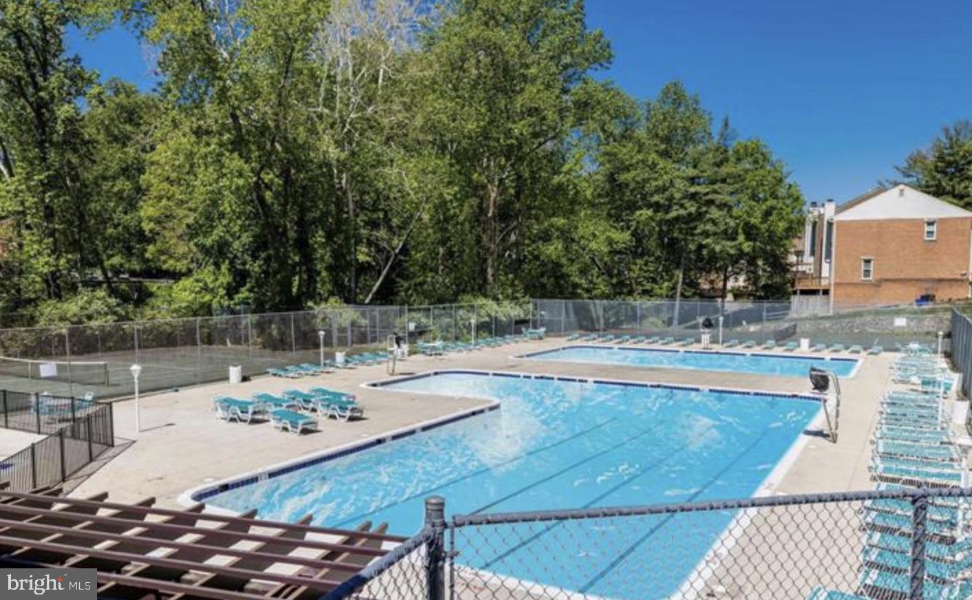 PARKSIDE CONDOMINIUMS - Residential