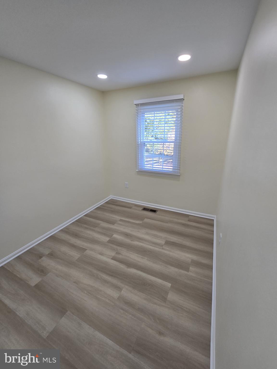 WAKEFIELD - Residential Lease