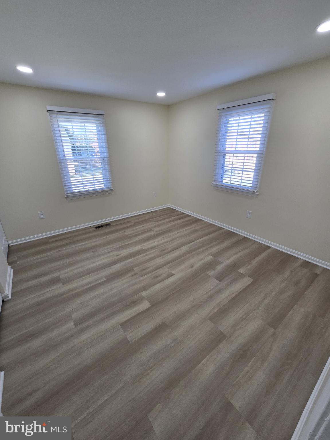 WAKEFIELD - Residential Lease