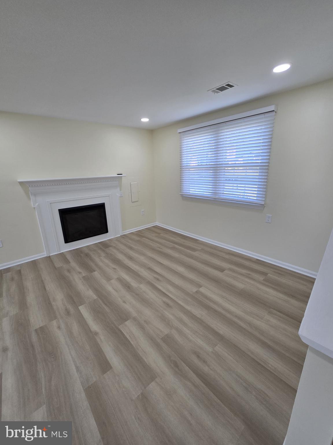 WAKEFIELD - Residential Lease