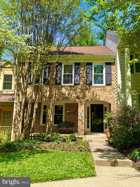 Photo of 12002 Gatewater Drive, POTOMAC, MD 20854 (MLS # MDMC2229230)