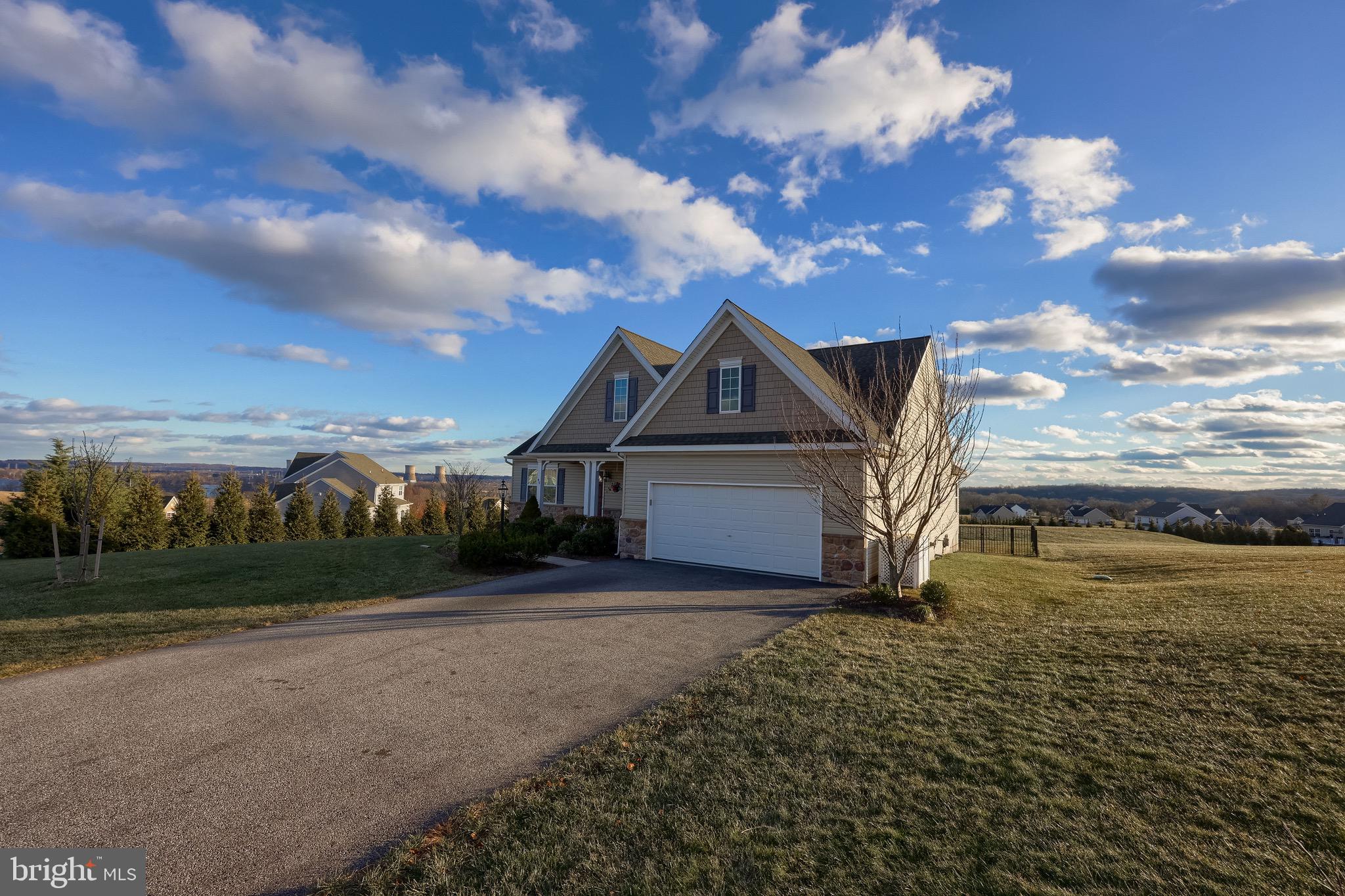 SUSQUEHANNA RIDINGS - Residential