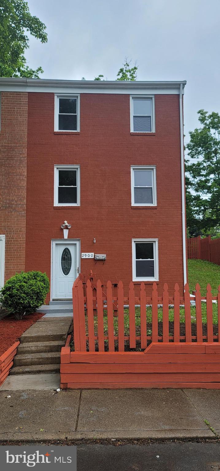 GEORGETOWN  VILLAGE - Residential