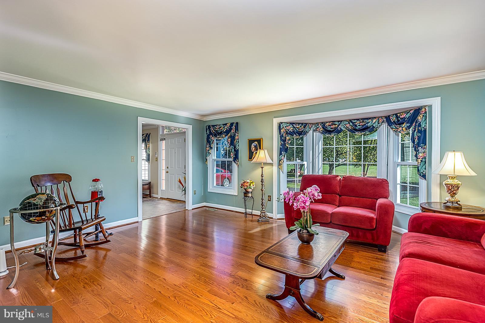 LIFESTYLE AT SULLY STATION - Residential