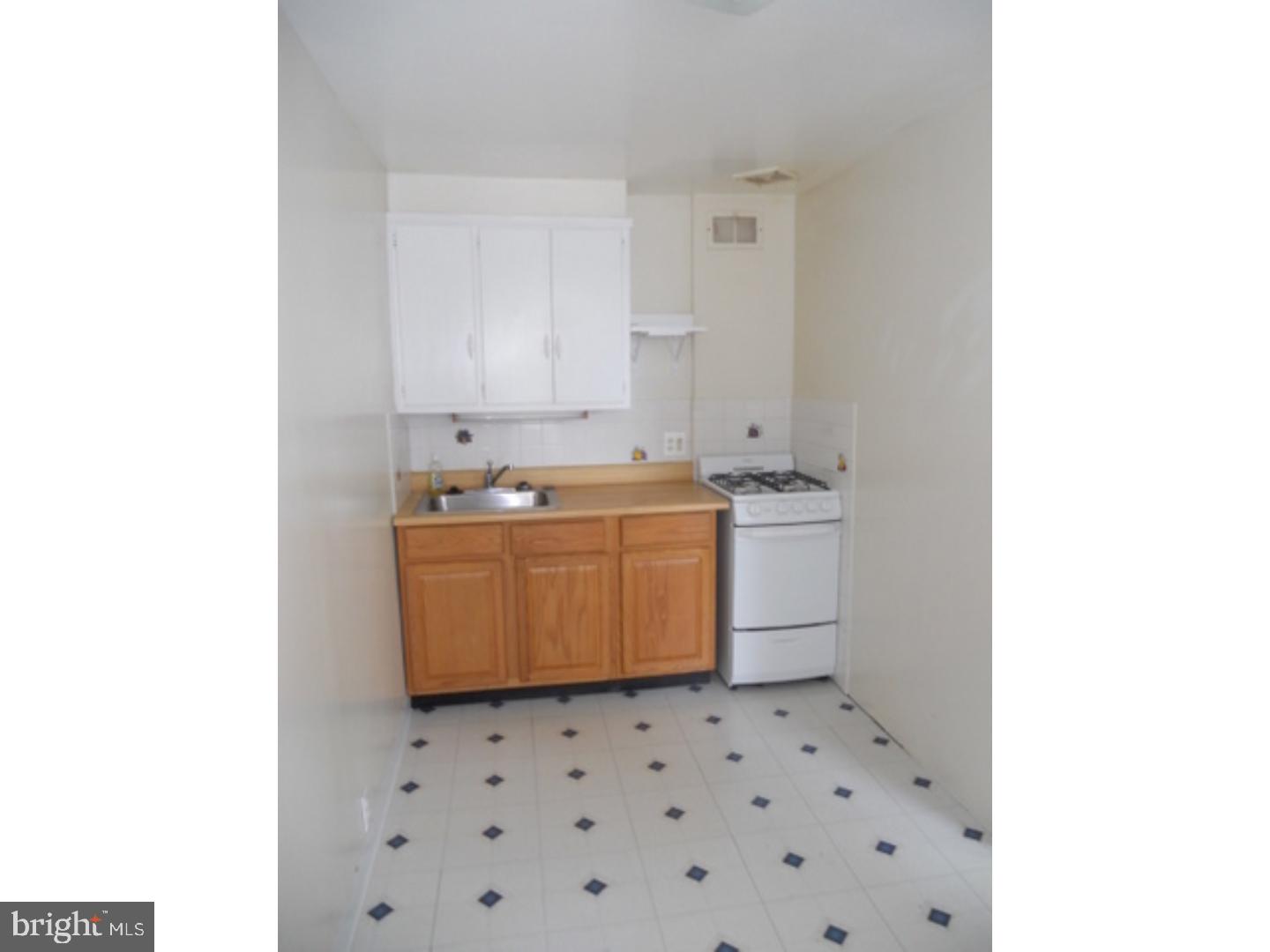 EAST FALLS - Residential Lease