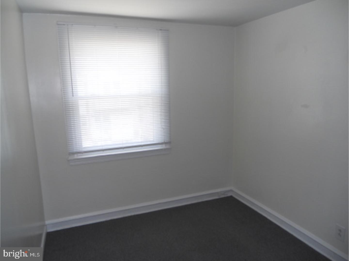 EAST FALLS - Residential Lease