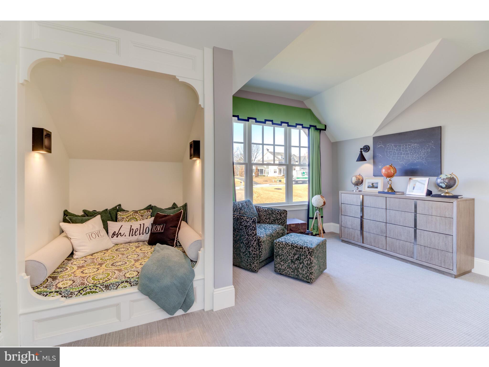 KNOBB HILL - Residential