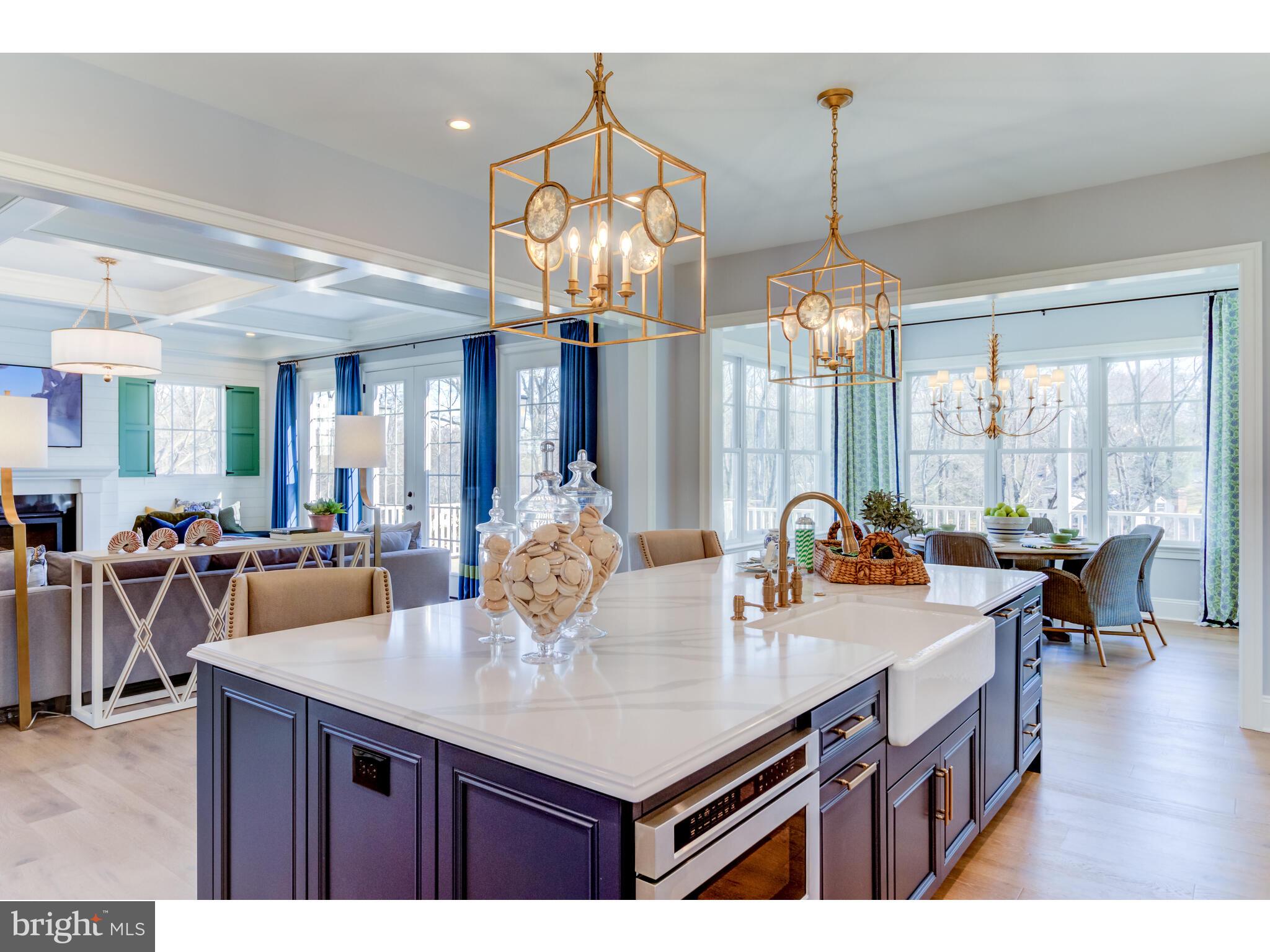 KNOBB HILL - Residential