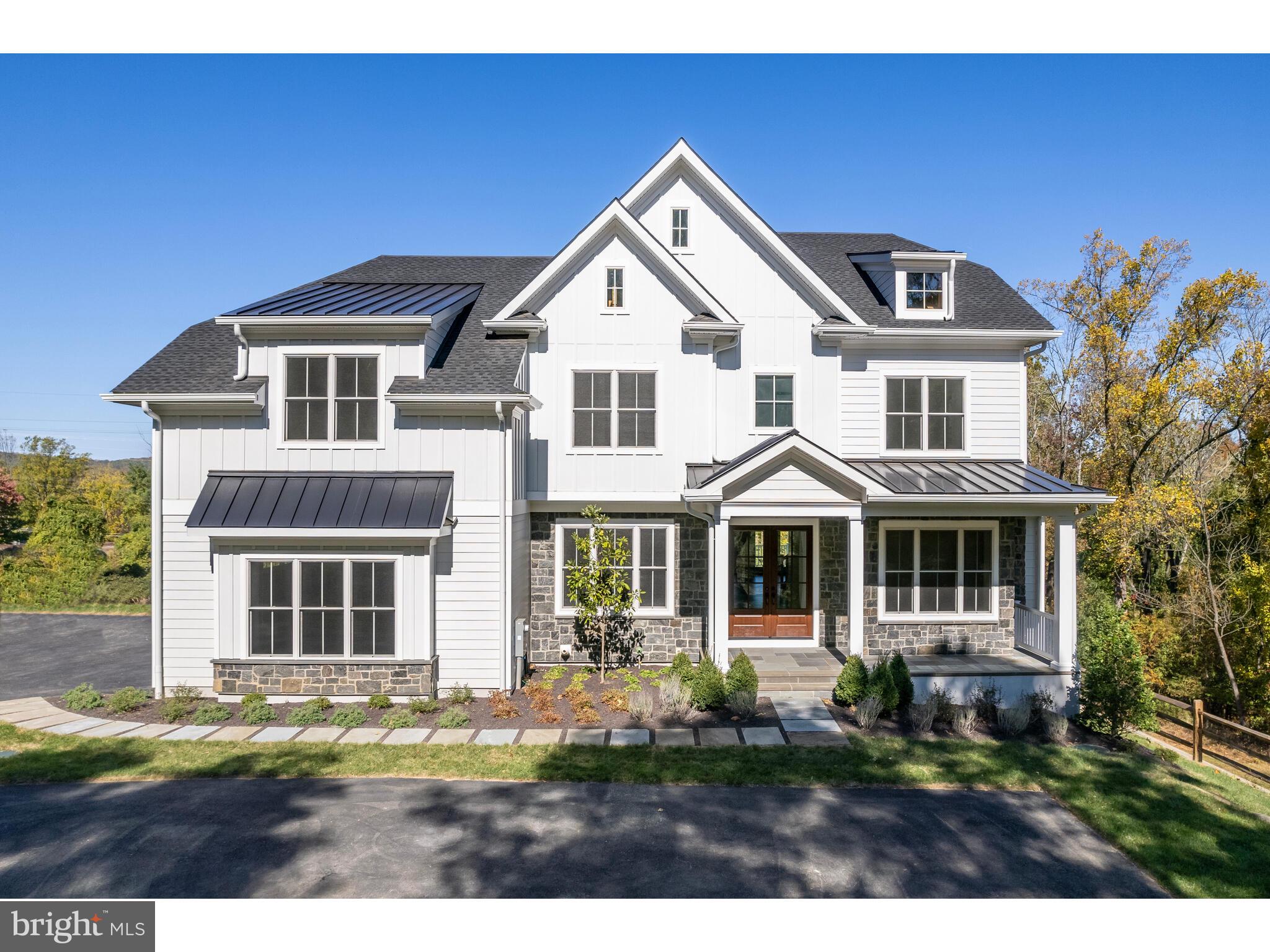 KNOBB HILL - Residential