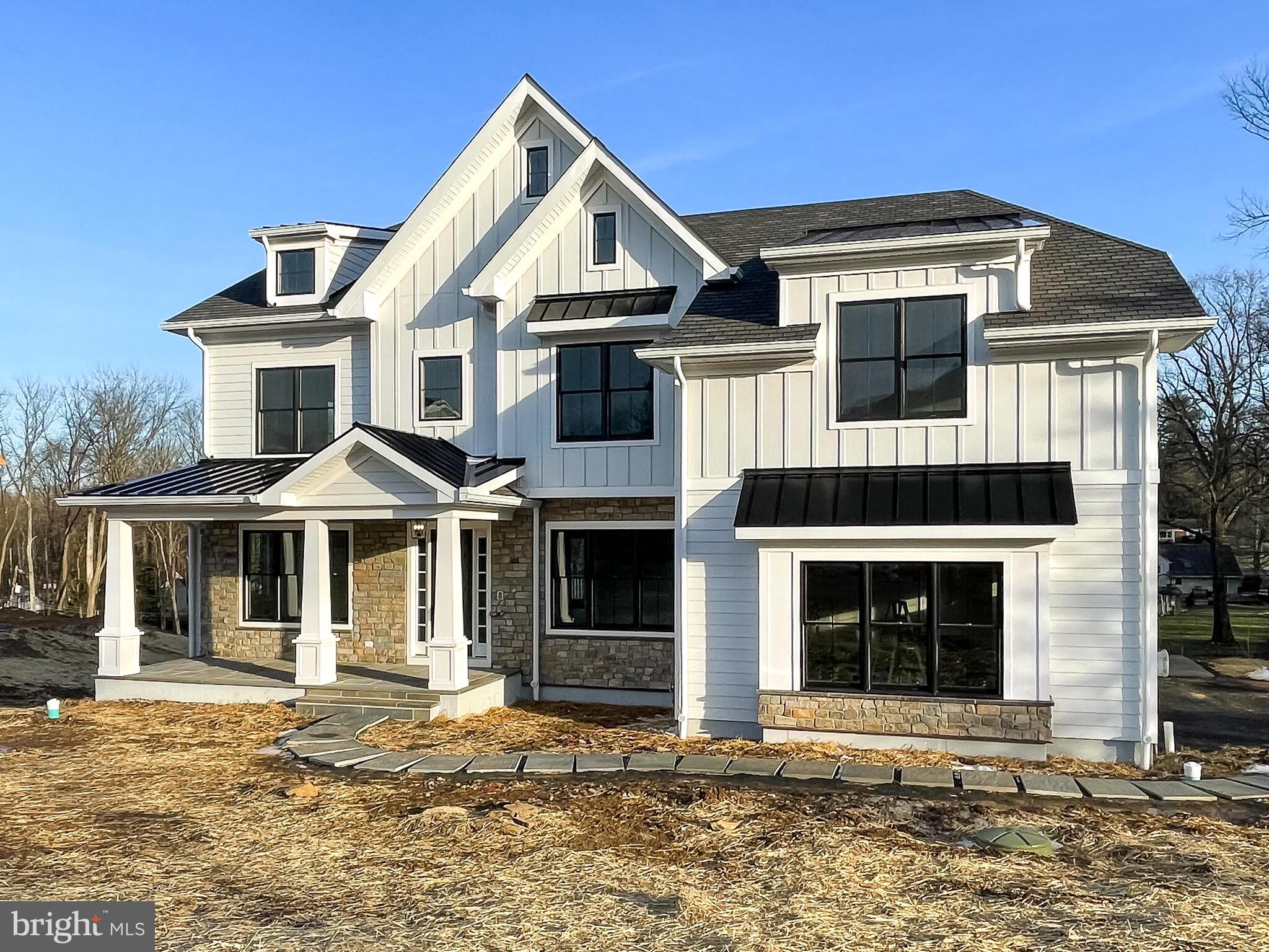 KNOBB HILL - Residential