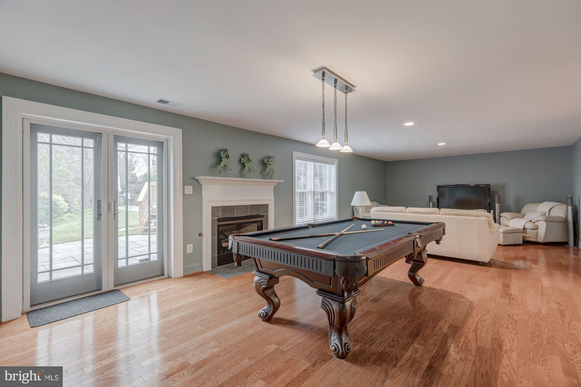 MCINTOSH MANOR OLDE CHES - Residential