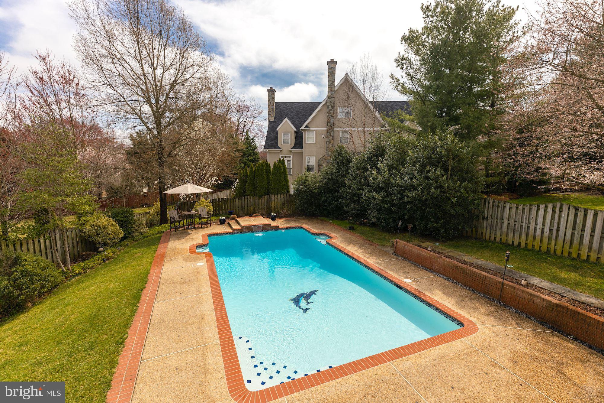 MCINTOSH MANOR OLDE CHES - Residential