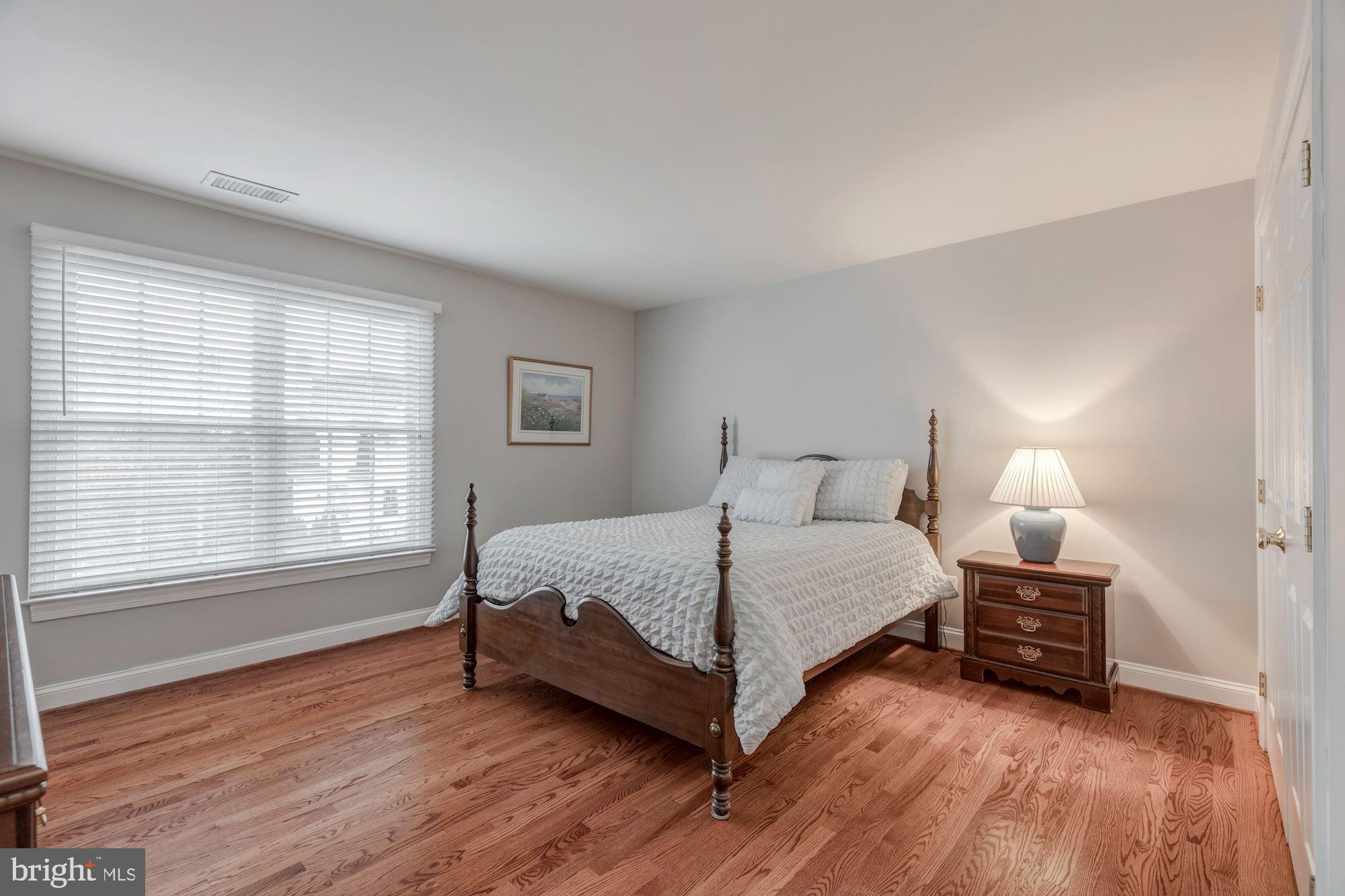 MCINTOSH MANOR OLDE CHES - Residential