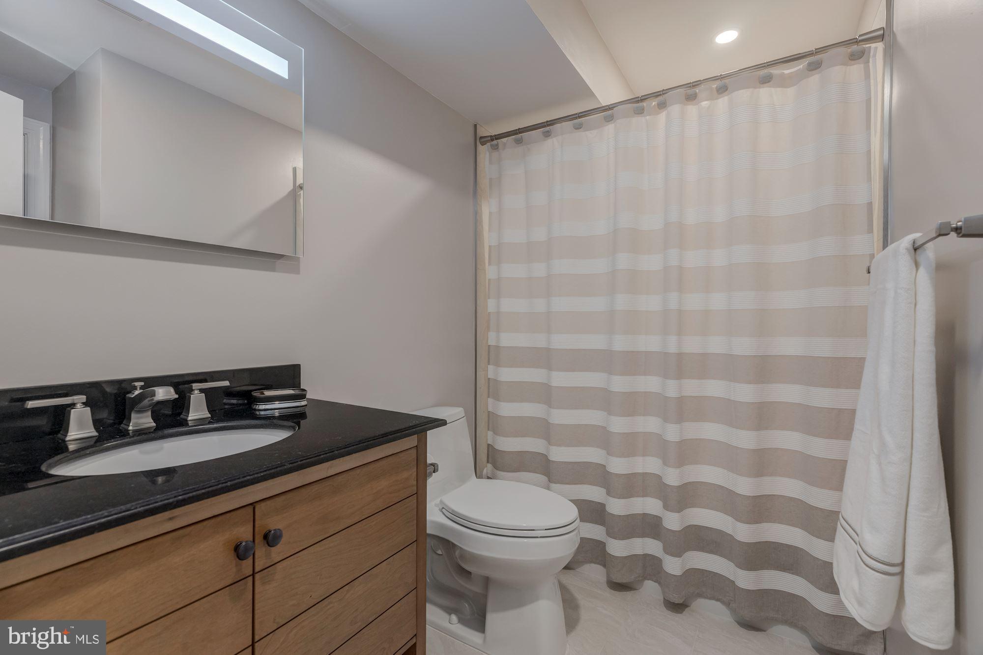 MCINTOSH MANOR OLDE CHES - Residential