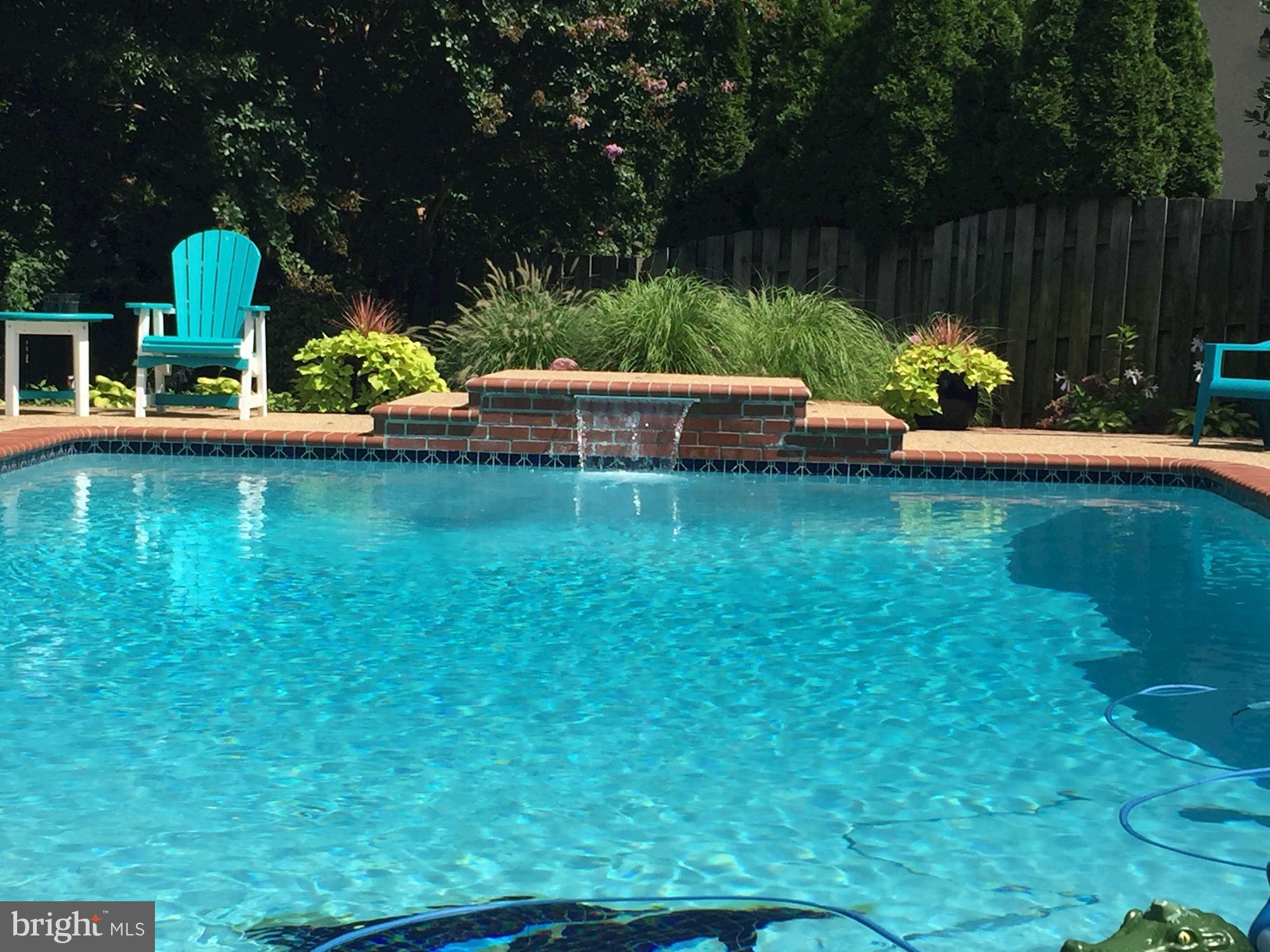 MCINTOSH MANOR OLDE CHES - Residential