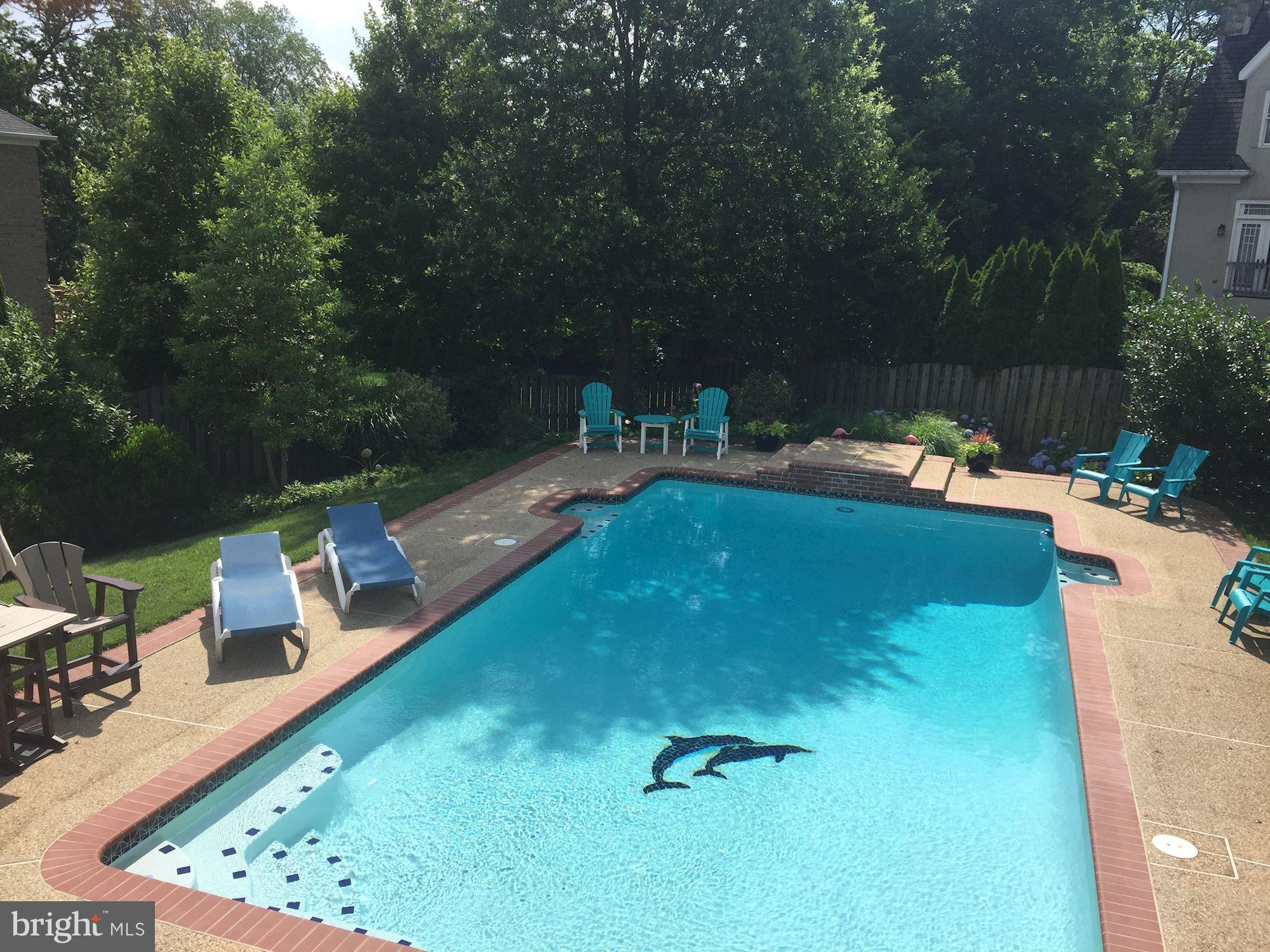 MCINTOSH MANOR OLDE CHES - Residential